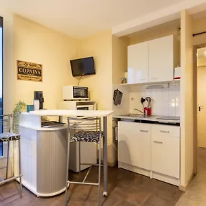 studio-la-comtesse-cecile.midi-pyreneeshotels.com/